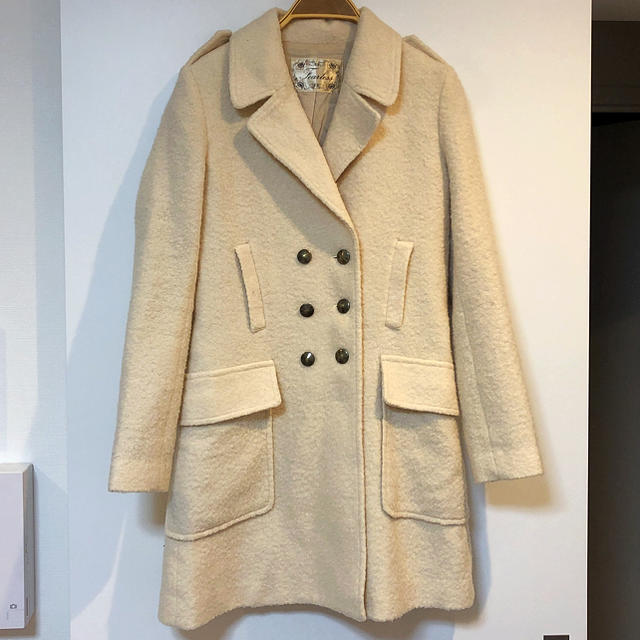 Kai Lani(カイラニ)の美品❤️カイラニ ホワイトコート レディースのジャケット/アウター(チェスターコート)の商品写真
