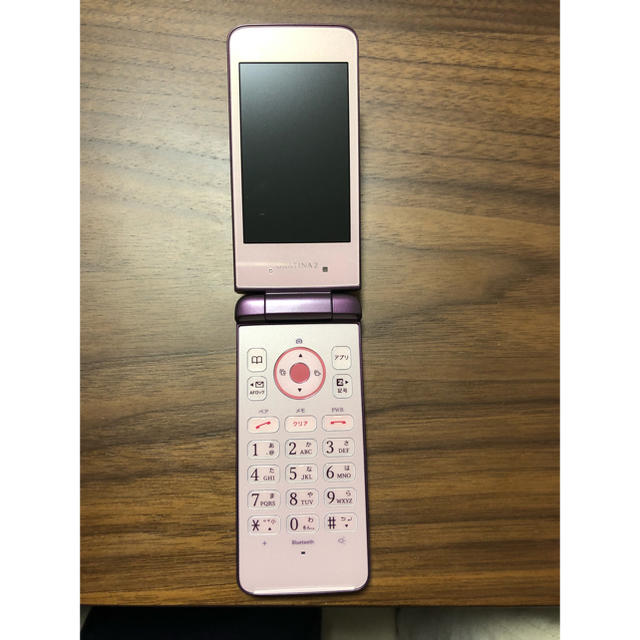 au(エーユー)のau ガラケー GRATINA2 ピンク 新品 スマホ/家電/カメラのスマートフォン/携帯電話(携帯電話本体)の商品写真
