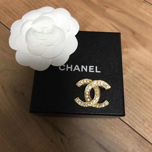 CHANEL ブローチ＊ 高級素材使用ブランド www.gold-and-wood.com