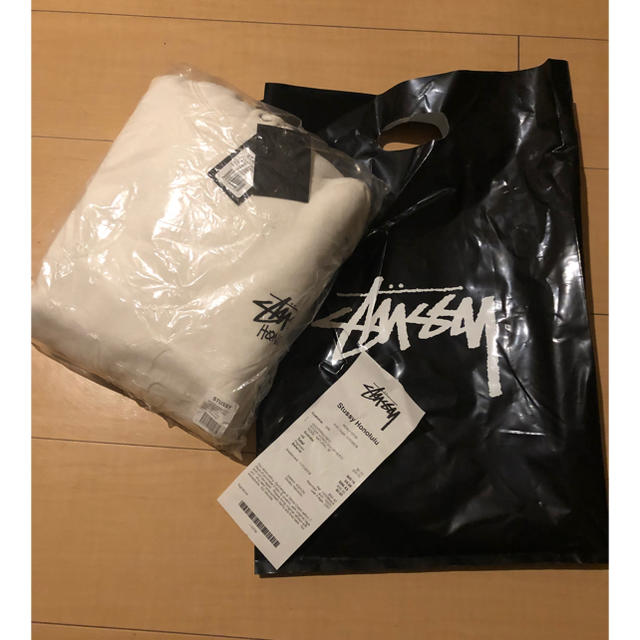 トップスstussy