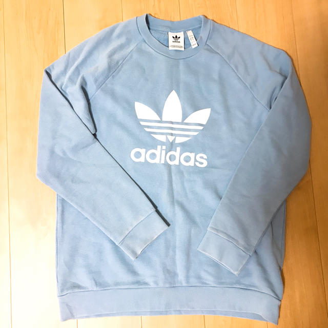 adidas(アディダス)のaddidasパーカー レディースのトップス(パーカー)の商品写真