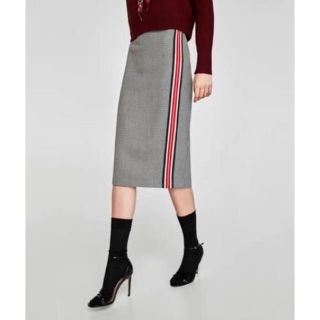 ザラ(ZARA)のもぐもぐ様(ひざ丈スカート)