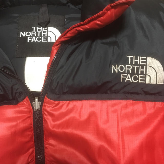 THE NORTH FACE(ザノースフェイス)のノースフェイスヌプシ。M。 メンズのジャケット/アウター(ダウンジャケット)の商品写真