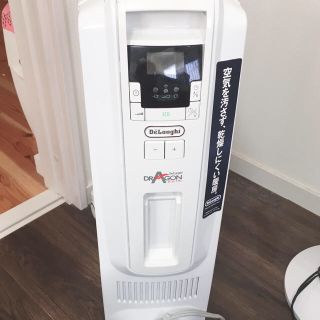 デロンギ(DeLonghi)のぴんくママ様専用 デロンギオイルヒーター １０畳用(オイルヒーター)