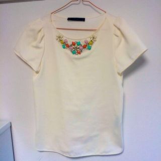 ザラ(ZARA)のビジュートップス❤︎(Tシャツ(半袖/袖なし))