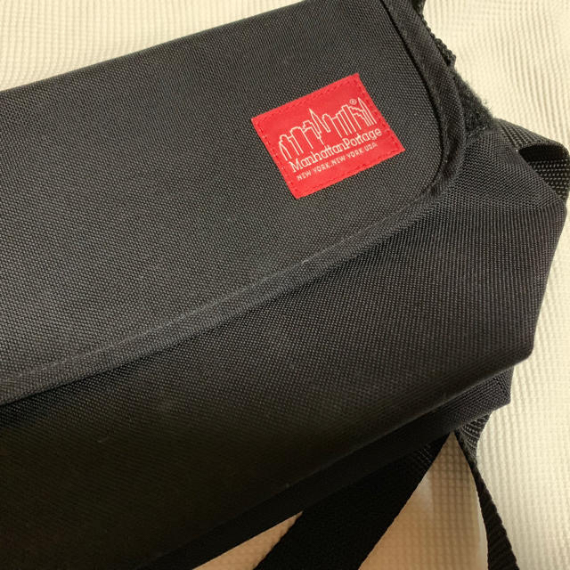 Manhattan Portage(マンハッタンポーテージ)のマンハッタンポーテジ 1603 メンズのバッグ(メッセンジャーバッグ)の商品写真