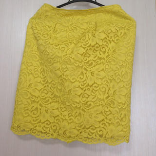 ガリャルダガランテ(GALLARDA GALANTE)の黄色レーススカート(ひざ丈スカート)