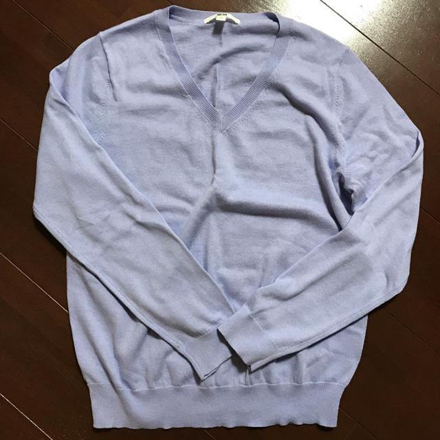 UNIQLO(ユニクロ)のrinrin0358様専用★【試着のみ】コットンカシミヤVネックセーター レディースのトップス(ニット/セーター)の商品写真