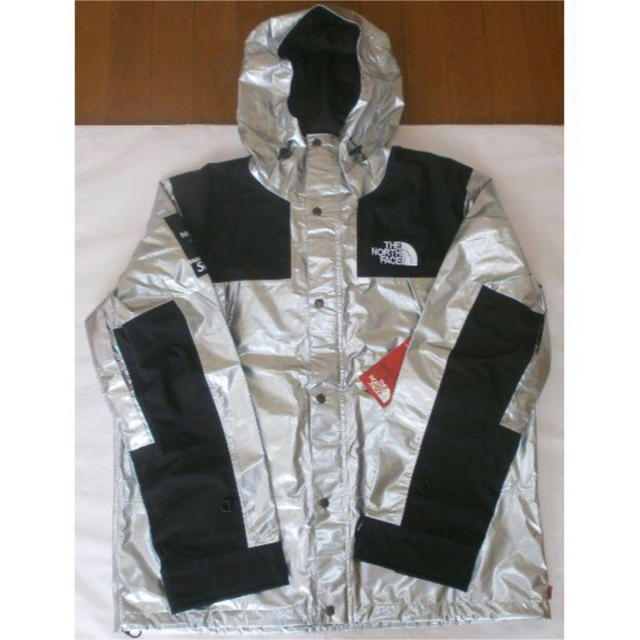 supreme 18ss tnf metallic XL