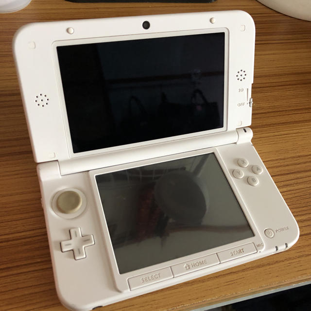 エンタメ/ホビー3dsll 本体 ホワイト 充電器付き