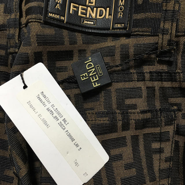 FENDI - 新品タグ付き FENDI フェンディ ズッカ柄 パンツの通販 by