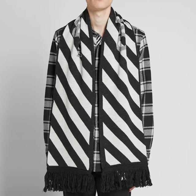 OFF-WHITE(オフホワイト)のOFF-WHITE  LOGO SCARF メンズのファッション小物(マフラー)の商品写真