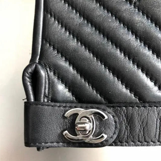 シャネル CHANEL レザー グローブ 新品