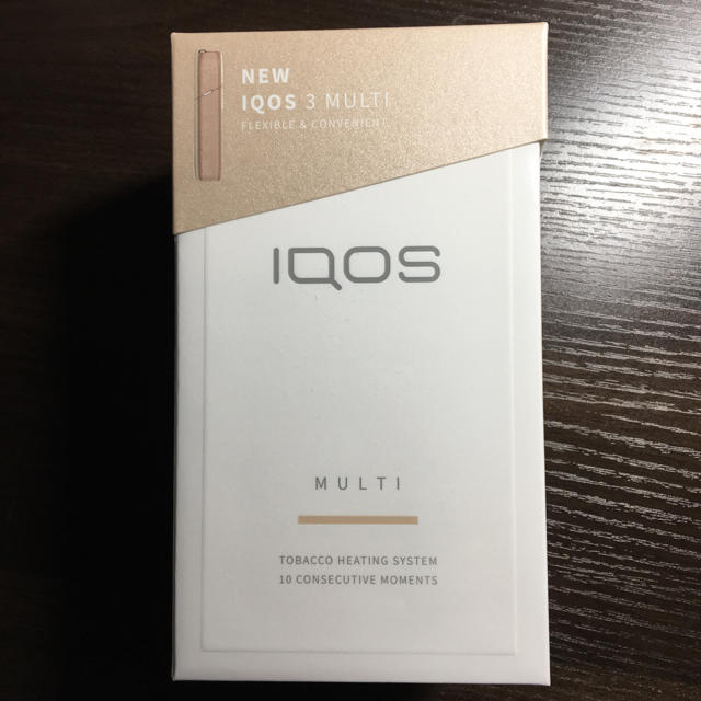 IQOS(アイコス)のアイコス3  人気のブリリアントゴールドセット メンズのファッション小物(タバコグッズ)の商品写真