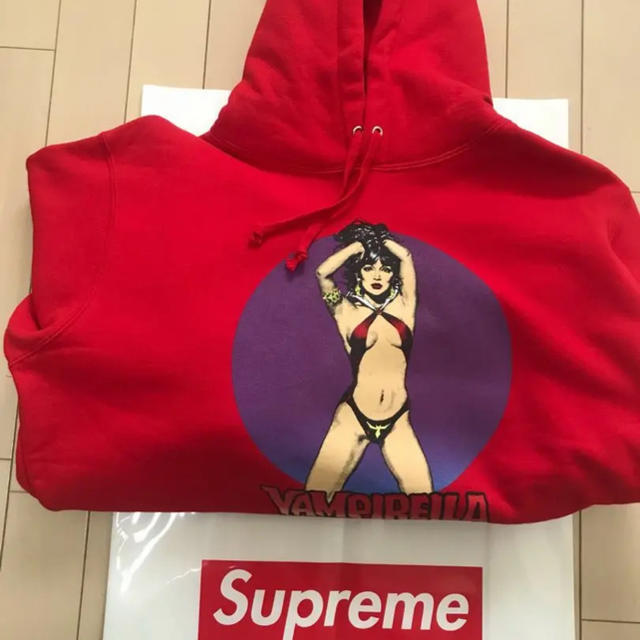 supreme vampirella red シュプリーム パーカー Mトップス