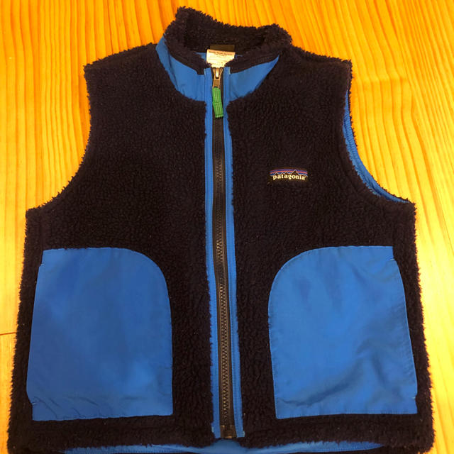 patagonia(パタゴニア)のパタゴニア ベスト キッズ S キッズ/ベビー/マタニティのキッズ服女の子用(90cm~)(ジャケット/上着)の商品写真