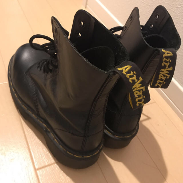 Dr.Martens(ドクターマーチン)のドクターマーチン 10ホール 厚底 レディースの靴/シューズ(ブーツ)の商品写真