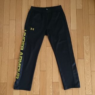 アンダーアーマー(UNDER ARMOUR)のアンダーアーマー ニットパンツヒストリー(ブラック×ゴールド)  size:L(ウェア)