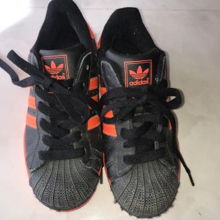 アディダス(adidas)のアディダススニーカー・23.5cm(スニーカー)