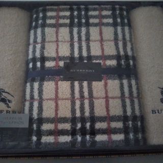 バーバリー(BURBERRY)のBURBERRYタオル3枚セット(タオル/バス用品)