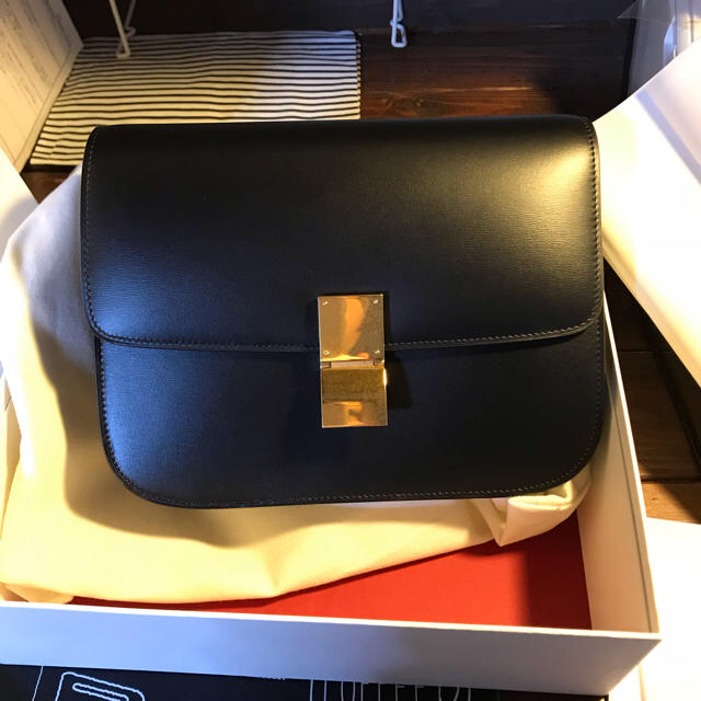 celine(セリーヌ)のセリーヌ  クラシックボックス ミディアム ブラック レディースのバッグ(ショルダーバッグ)の商品写真