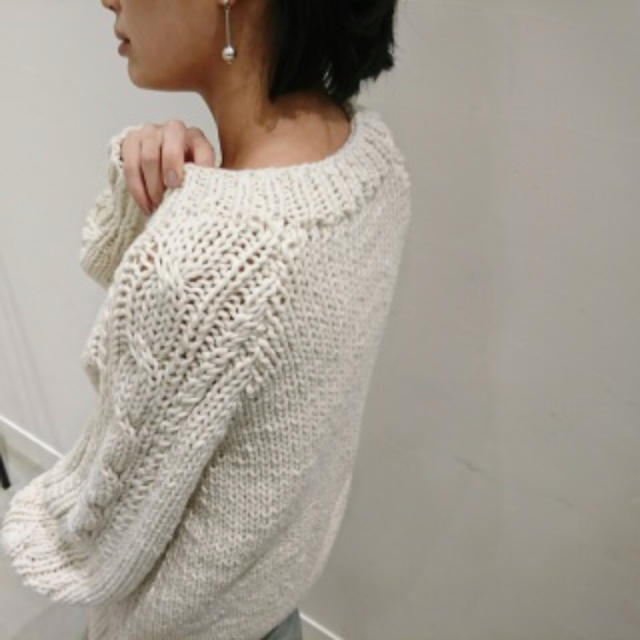 L'Appartement DEUXIEME CLASSE(アパルトモンドゥーズィエムクラス)のAP STUDIO Hand Cable Knit レディースのトップス(ニット/セーター)の商品写真