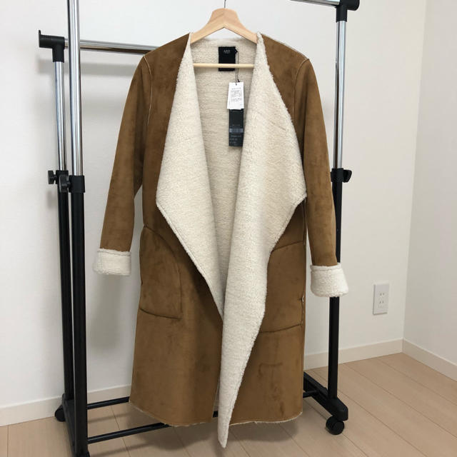 AZULby MOUSSY ムートンボアコート 新品未使用 レディースのジャケット/アウター(ムートンコート)の商品写真