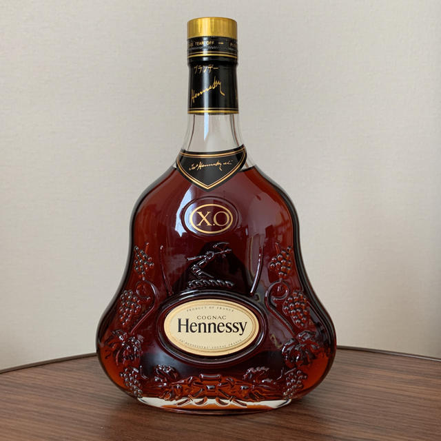 HENNESSY ヘネシー XO 金キャップ クリアボトル  食品/飲料/酒の酒(ブランデー)の商品写真