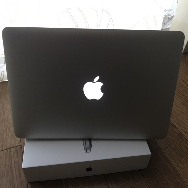 Apple - MacBook  pro 2015
