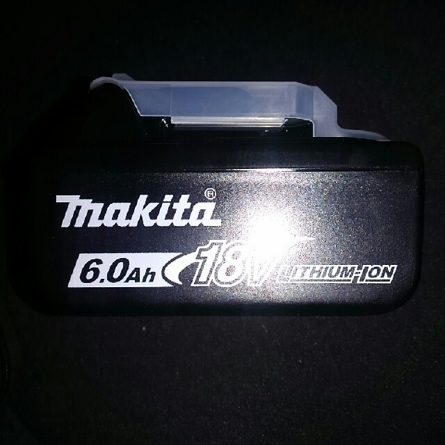 Makita(マキタ)の新品　makita マキタ　BL1860A　インパクトドライバー用バッテリー インテリア/住まい/日用品のインテリア/住まい/日用品 その他(その他)の商品写真