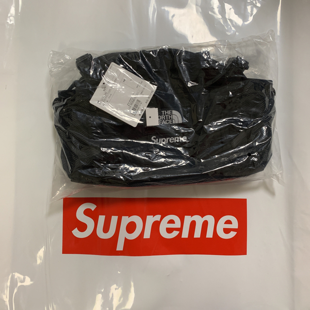 Supreme(シュプリーム)のsupreme×The North Face ウエストバック 黒 メンズのバッグ(ウエストポーチ)の商品写真