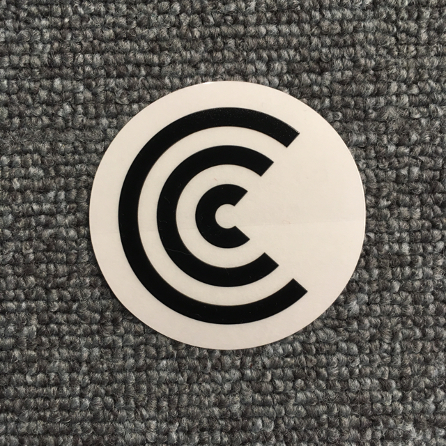 EYESCREAM(アイスクリーム)のVERDY × EYESCREAM Sticker 2枚セット メンズのファッション小物(その他)の商品写真