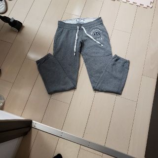 アバクロンビーアンドフィッチ(Abercrombie&Fitch)の新品　アバクロ　xs (カジュアルパンツ)