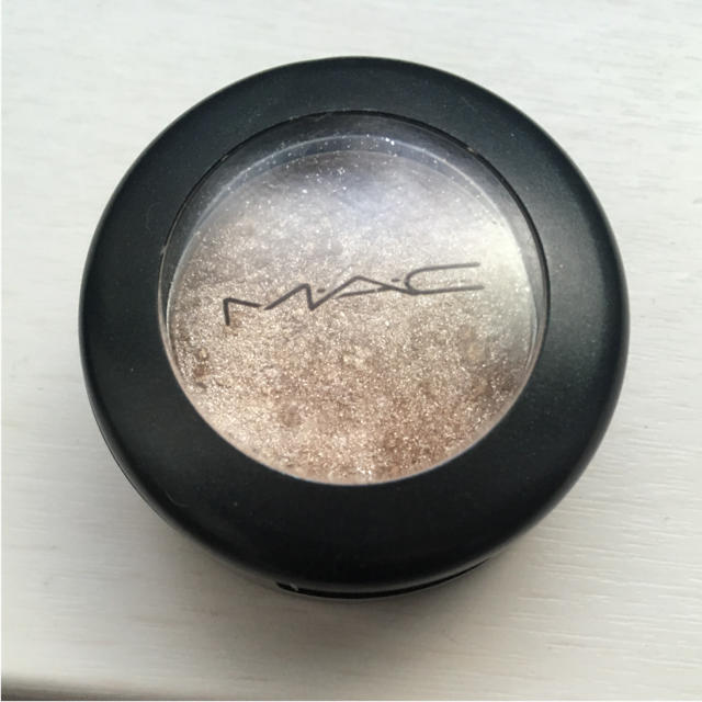 MAC(マック)のMAC スモールアイシャドウ コスメ/美容のベースメイク/化粧品(アイシャドウ)の商品写真