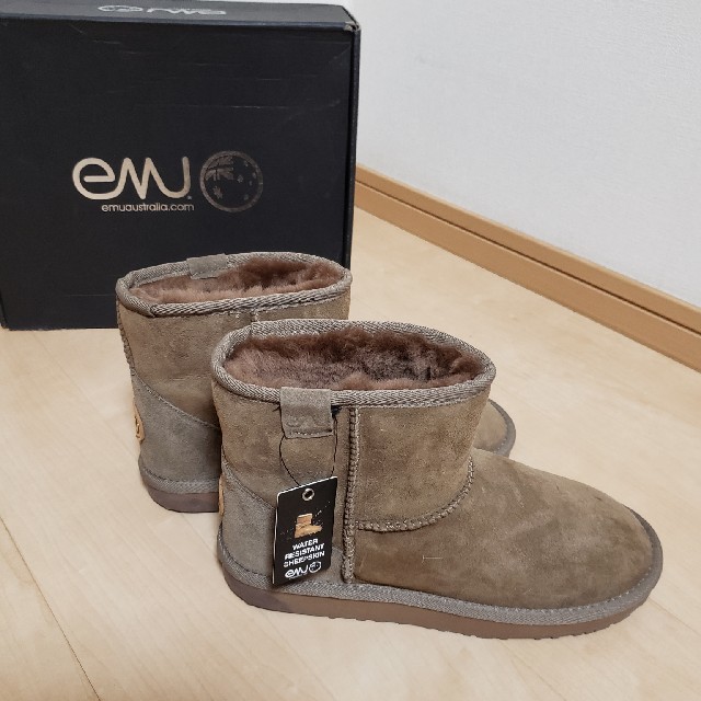 EMU(エミュー)の専用です‼️★新品未使用★emu★26㎝★mushroom★ レディースの靴/シューズ(ブーツ)の商品写真