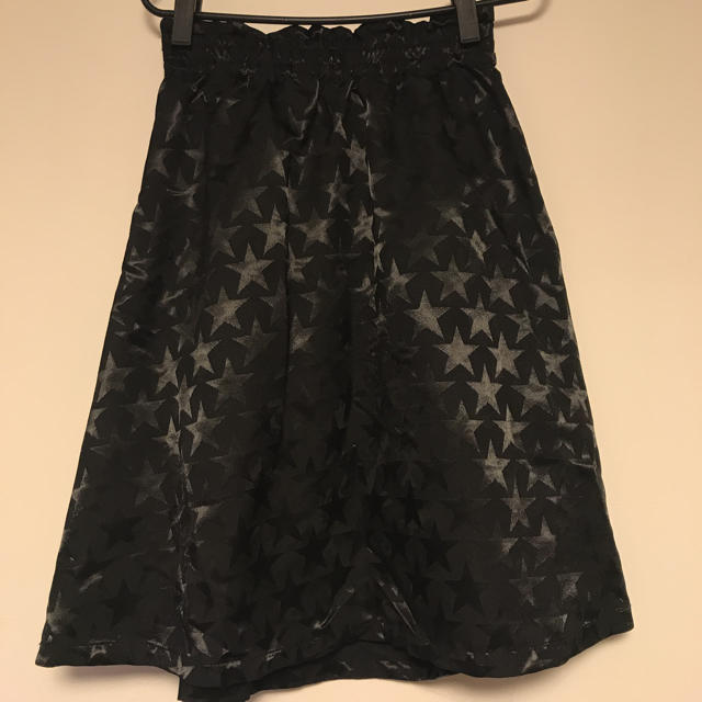 PICCIN(ピッチン)の星柄フレアスカート レディースのスカート(ひざ丈スカート)の商品写真
