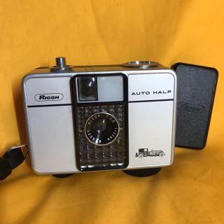 リコー(RICOH)の【たま様専用】RICOH AUTO HALF E キャップ付き(フィルムカメラ)