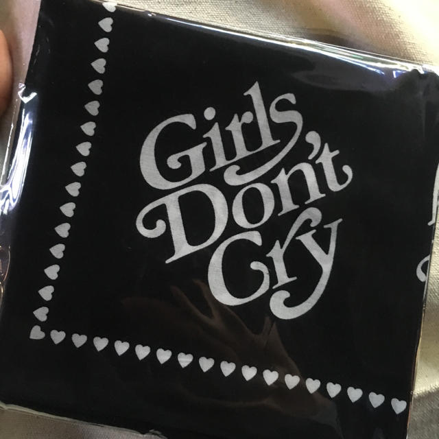 GDC(ジーディーシー)のgirls don't cry バンダナ メンズのファッション小物(バンダナ/スカーフ)の商品写真