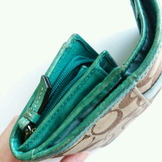 COACH(コーチ)のCOACH二つ折り財布 レディースのファッション小物(財布)の商品写真