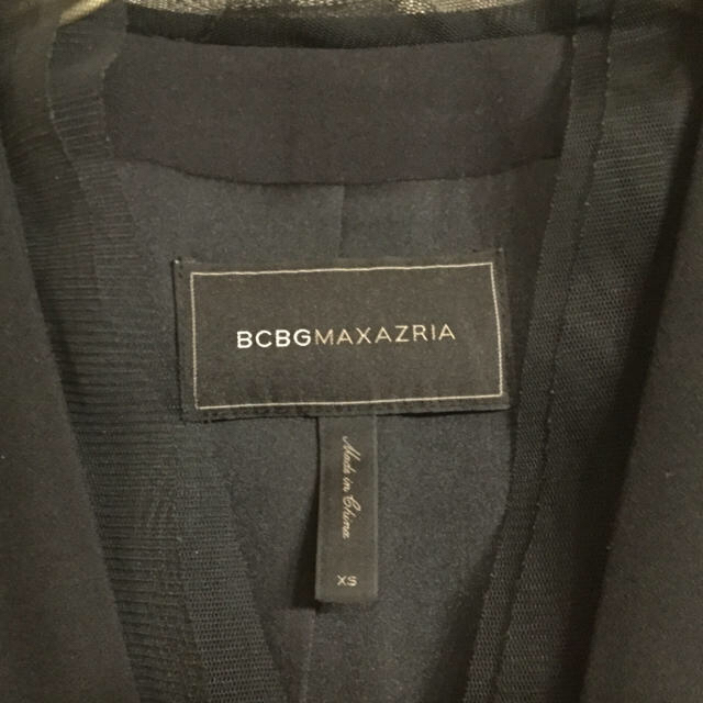 BCBGMAXAZRIA／ノーカラージャケット
