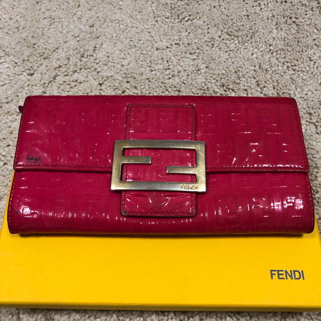 FENDI(フェンディ)のFENDI 財布 レディースのファッション小物(財布)の商品写真