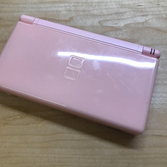 ニンテンドーDS(ニンテンドーDS)のNintendo DS Lite ピンク エンタメ/ホビーのゲームソフト/ゲーム機本体(携帯用ゲーム機本体)の商品写真