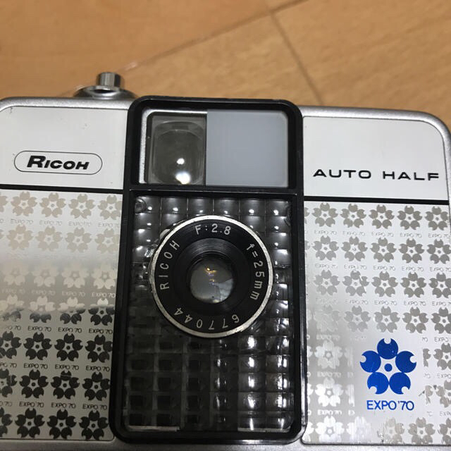 RICOH(リコー)のリコーオートハーフ 大阪万博 スマホ/家電/カメラのカメラ(フィルムカメラ)の商品写真