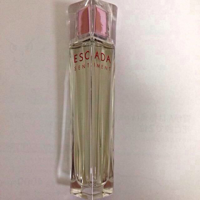 ESCADA(エスカーダ)のESCADA sentiment 香水 コスメ/美容の香水(香水(女性用))の商品写真
