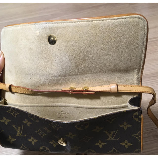 LOUIS VUITTON(ルイヴィトン)のLOUIS VUITTON ショルダーバッグ レディースのバッグ(ショルダーバッグ)の商品写真