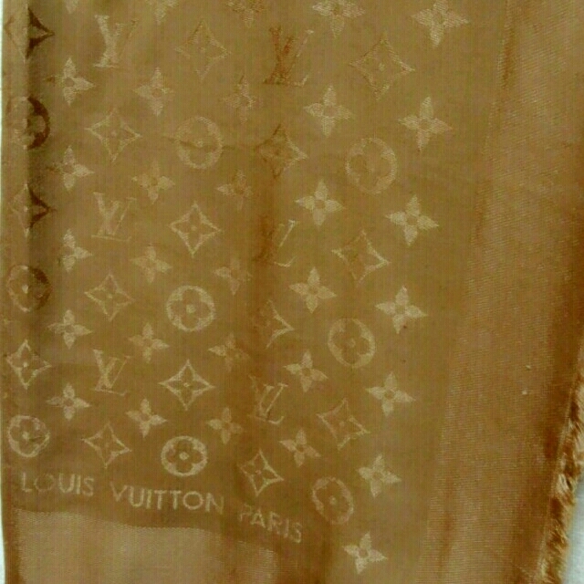 LOUIS VUITTON(ルイヴィトン)のぴぃーちゃんさま専用／ルイヴィトン♡ レディースのファッション小物(ストール/パシュミナ)の商品写真