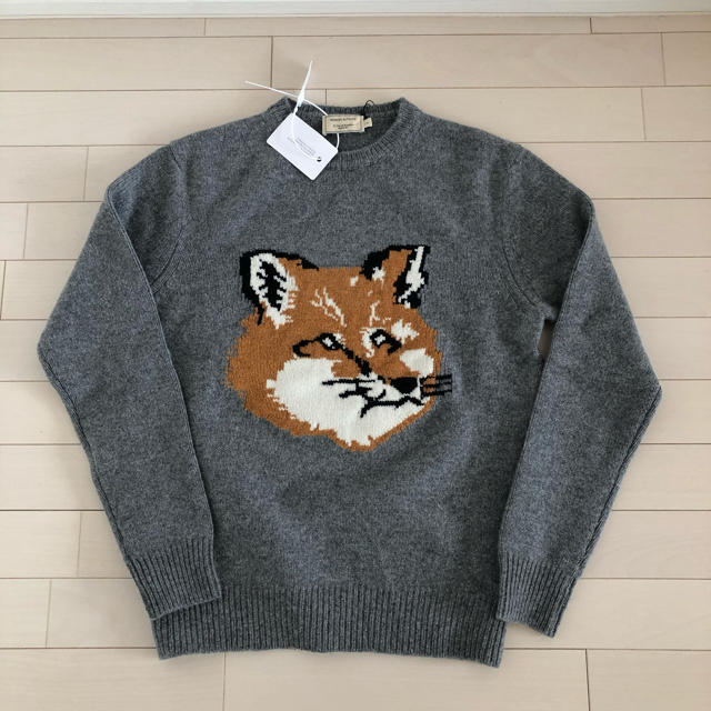 MAISON KITSUNE'(メゾンキツネ)の【あんそにー様専用】S メゾンキツネ ニット セーター FOX メンズのトップス(ニット/セーター)の商品写真