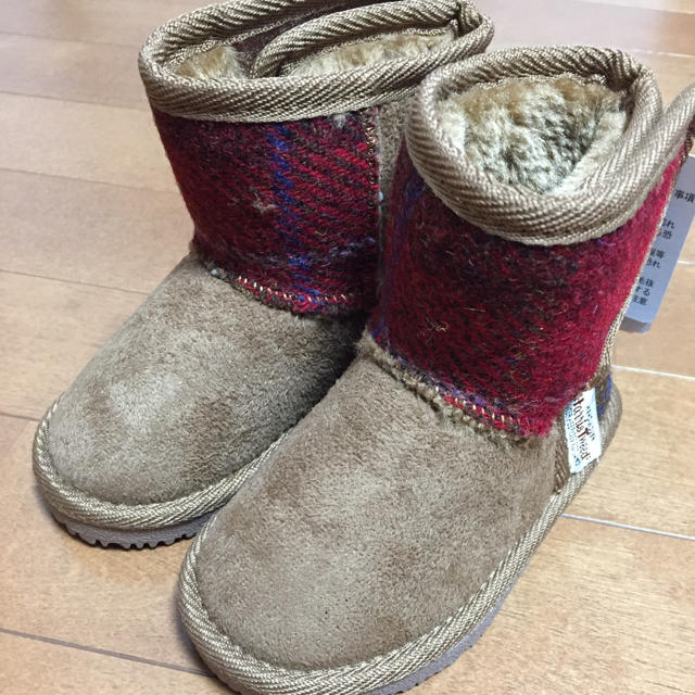 Harris Tweed(ハリスツイード)の新品未使用ハリスツイードムートン キッズ/ベビー/マタニティのベビー靴/シューズ(~14cm)(ブーツ)の商品写真