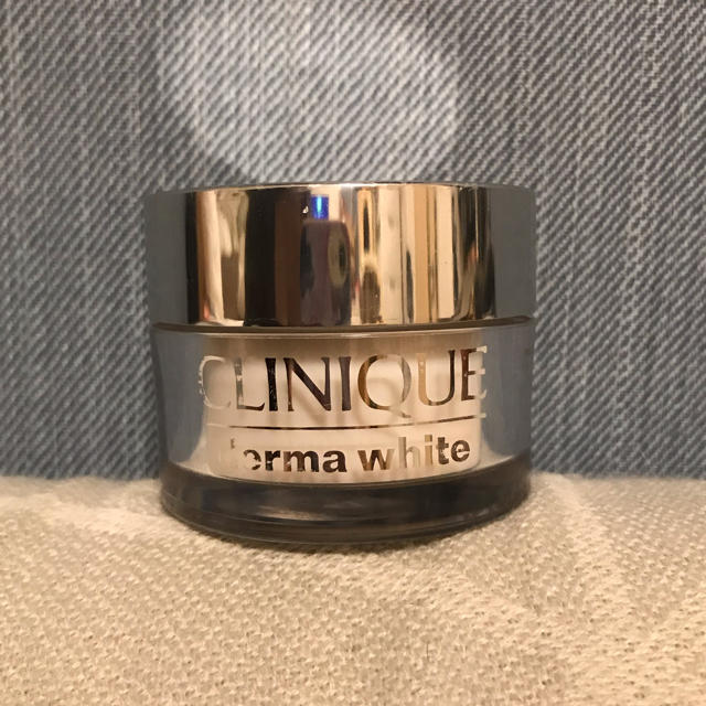 CLINIQUE(クリニーク)のクリニーク CLINIQUE 美白フェースパウダー コスメ/美容のベースメイク/化粧品(フェイスパウダー)の商品写真