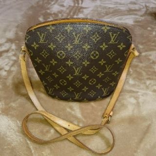 ルイヴィトン(LOUIS VUITTON)の廃盤品☆ルイヴィトン☆ドルーオ(ショルダーバッグ)